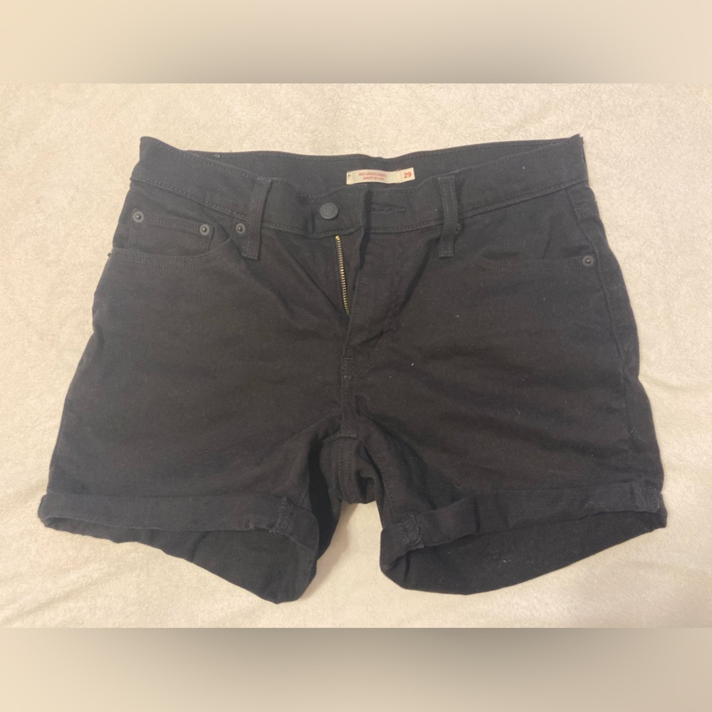Levi’s shorts - 29